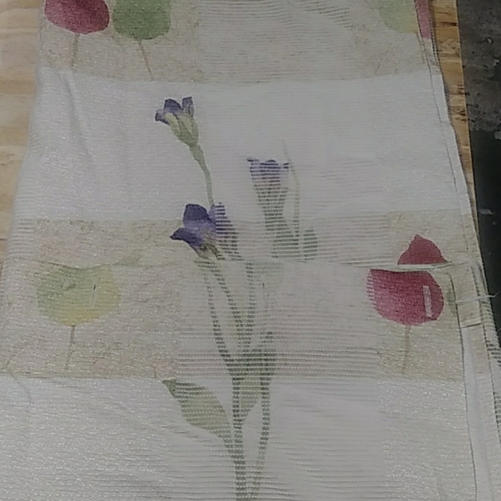 Beige textured shower curtain with flowers